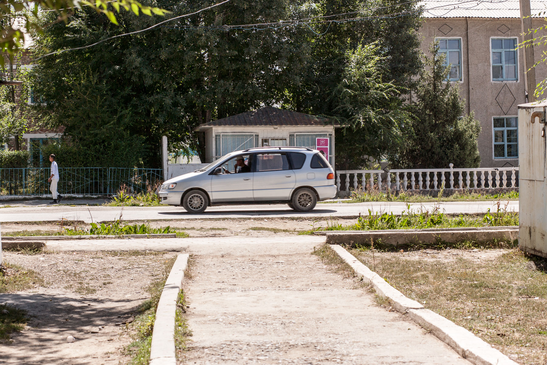hyperfocale-daniel-fine-fenetre-rue-113.jpg At-Bashi - Kirghizistan fenetrerue